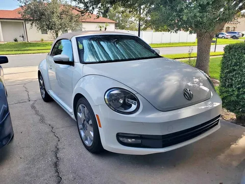 2015 Volkswagen Beetle 1.8T Classic Convertible 2D
