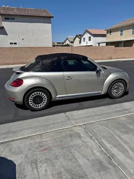 2015 Volkswagen Beetle 1.8T Classic Convertible 2D