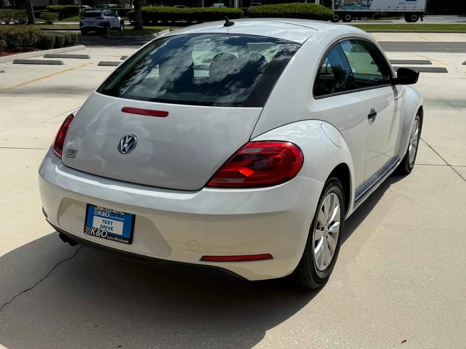 2015 Volkswagen A5 Beetle - Image 10 of 20