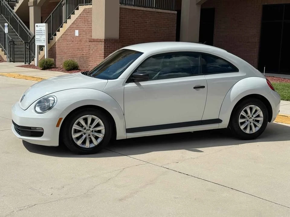 2015 Volkswagen A5 Beetle - Image 11 of 20