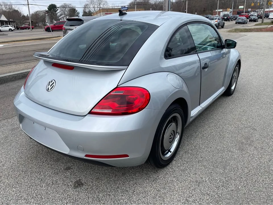 2015 Volkswagen A5 Beetle - Image 8 of 15