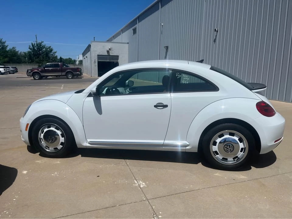 2015 Volkswagen A5 Beetle - Image 3 of 11