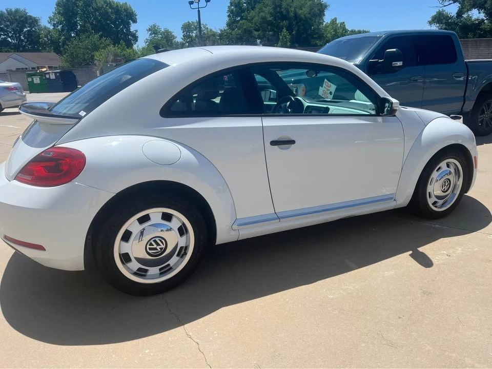 2015 Volkswagen A5 Beetle - Image 7 of 11