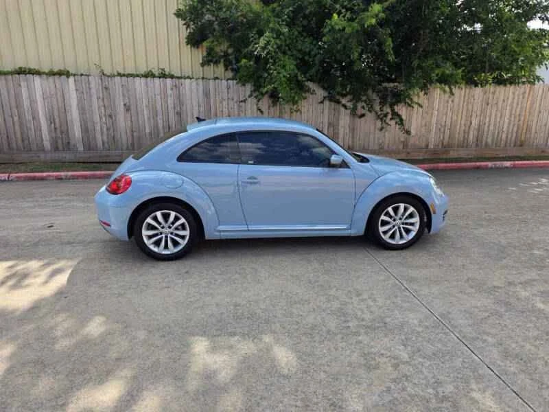 2015 Volkswagen A5 Beetle - Image 2 of 13