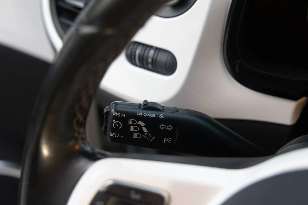 2015 Volkswagen A5 Beetle - Image 17 of 23