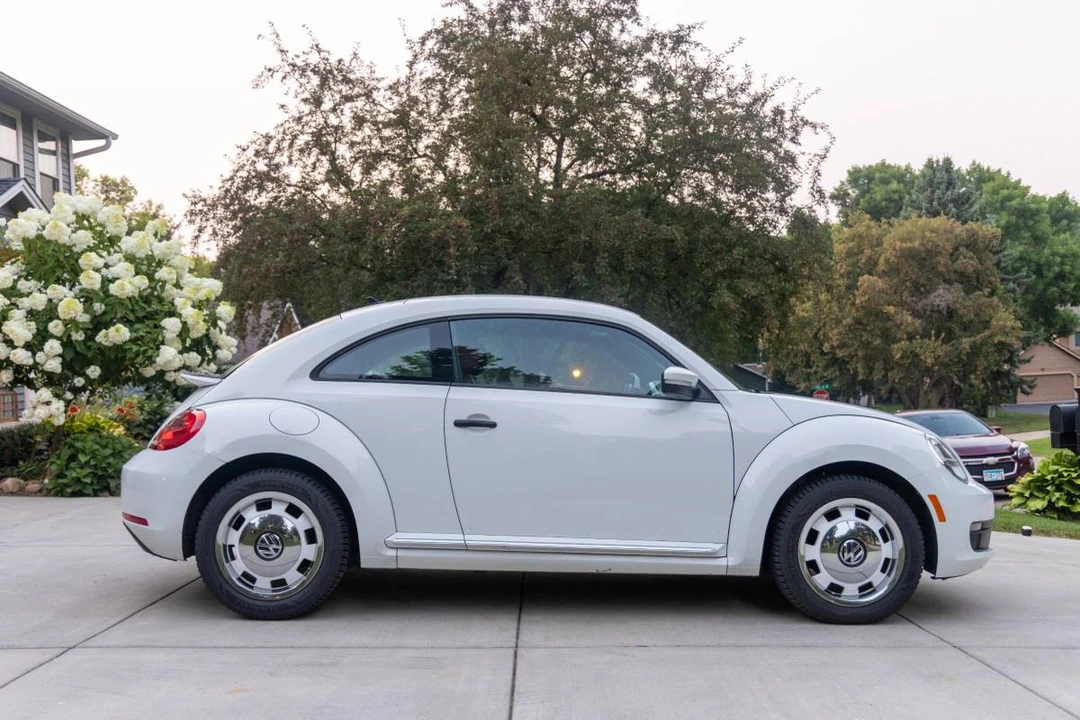 2015 Volkswagen A5 Beetle - Image 5 of 23