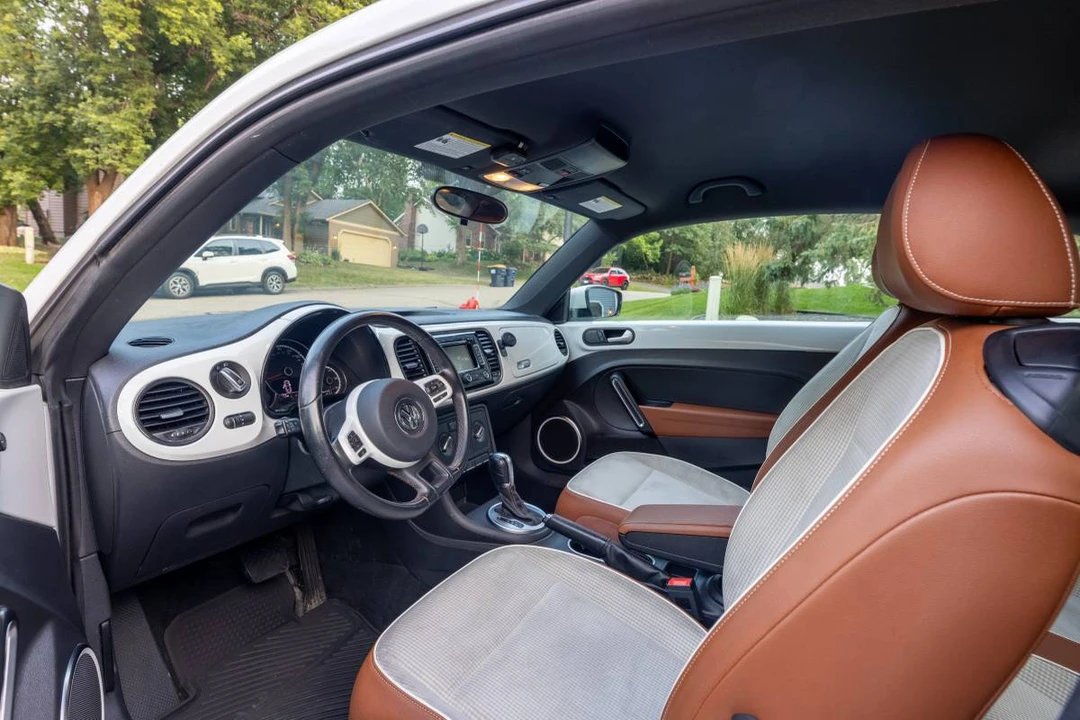 2015 Volkswagen A5 Beetle - Image 6 of 23