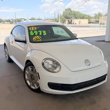 2015 Volkswagen Beetle 1.8T Classic Hatchback 2D