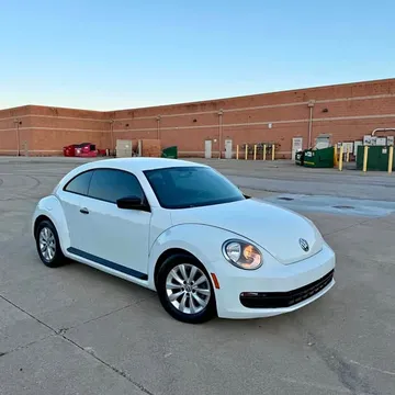 2015 Volkswagen Beetle 1.8T Classic Hatchback 2D