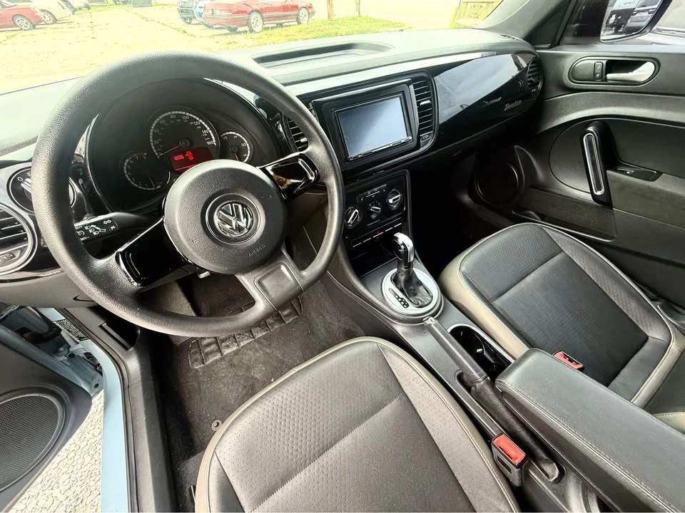 2015 Volkswagen A5 Beetle - Image 10 of 12