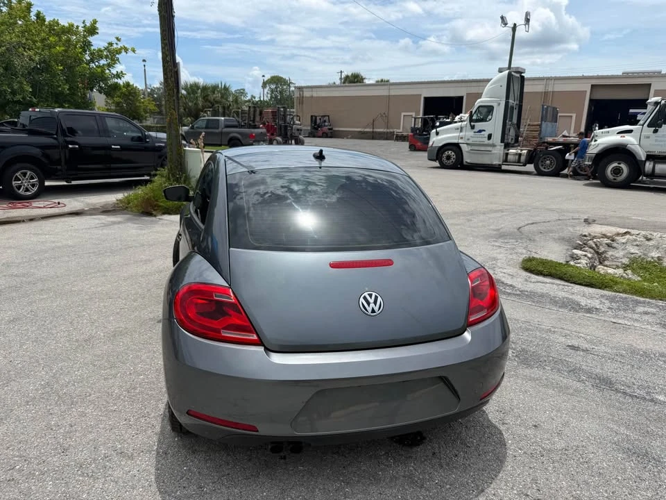 2015 Volkswagen A5 Beetle - Image 5 of 12