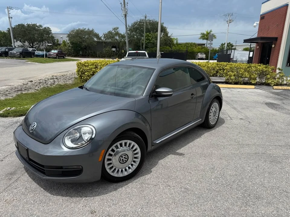 2015 Volkswagen A5 Beetle - Image 2 of 12