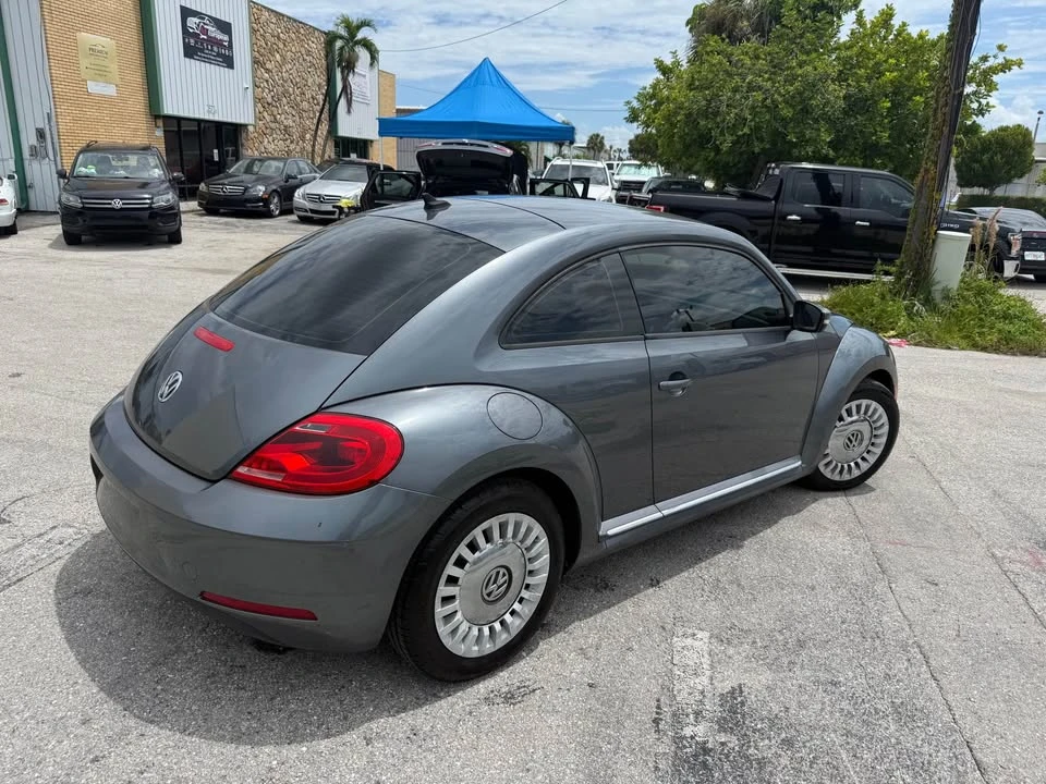 2015 Volkswagen A5 Beetle - Image 4 of 12