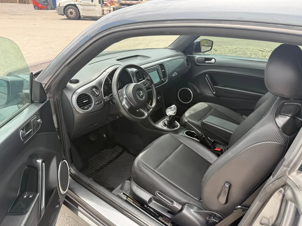 2015 Volkswagen A5 Beetle - Image 9 of 12
