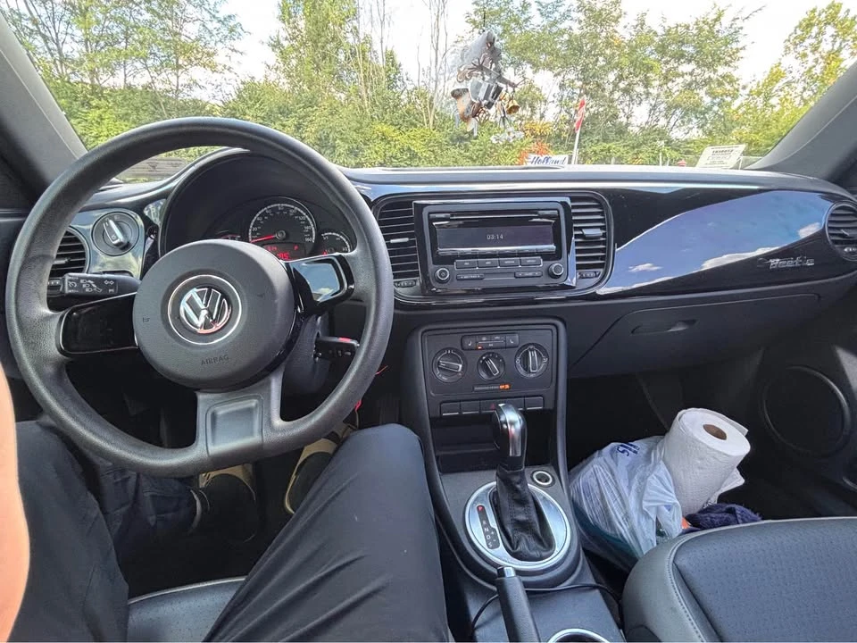 2015 Volkswagen A5 Beetle - Image 7 of 10