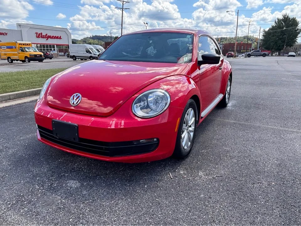 2015 Volkswagen A5 Beetle - Image 2 of 10