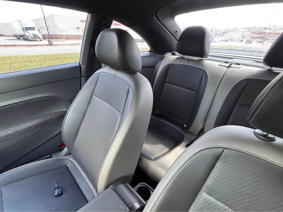 2015 Volkswagen A5 Beetle - Image 8 of 10