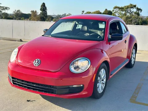 2015 Volkswagen Beetle 1.8T Classic Hatchback 2D