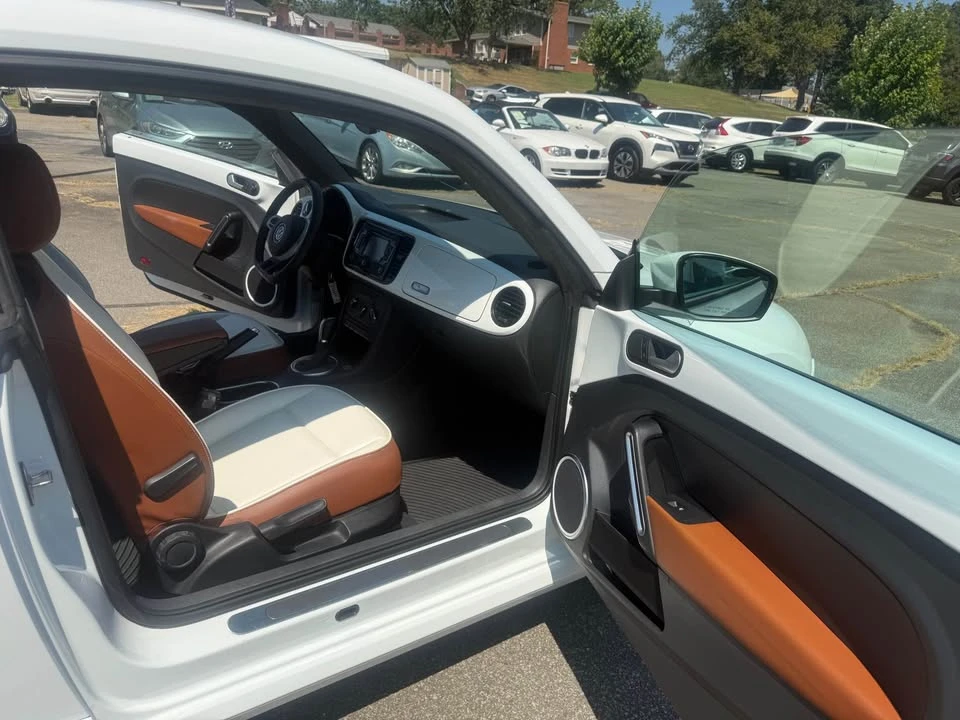 2015 Volkswagen A5 Beetle - Image 16 of 20