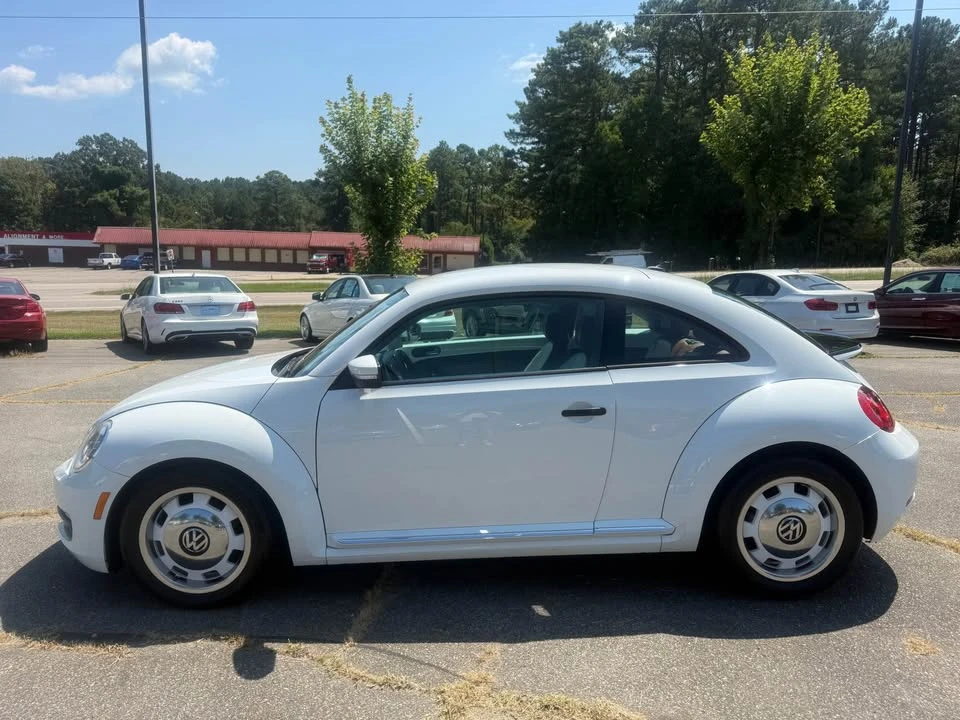 2015 Volkswagen A5 Beetle - Image 2 of 20