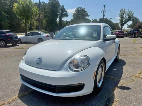 2015 Volkswagen Beetle 1.8T Classic Hatchback 2D