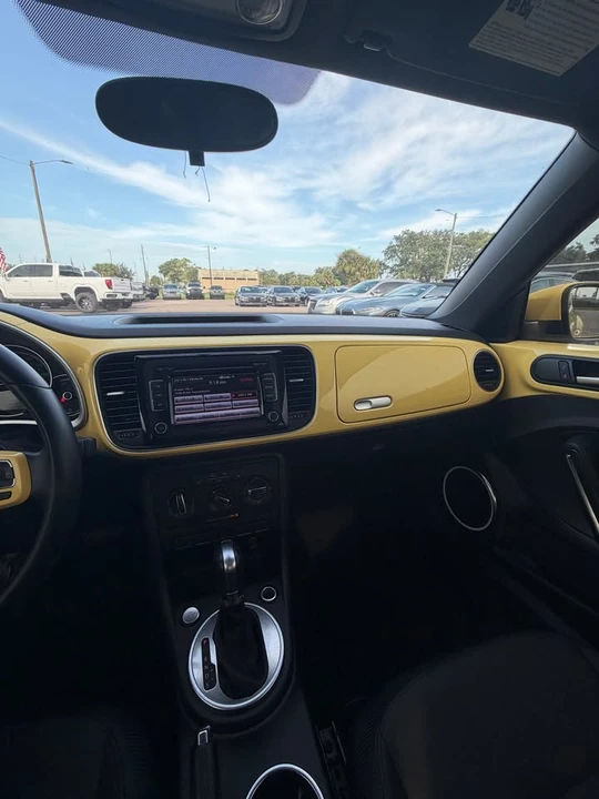 2015 Volkswagen A5 Beetle - Image 8 of 10