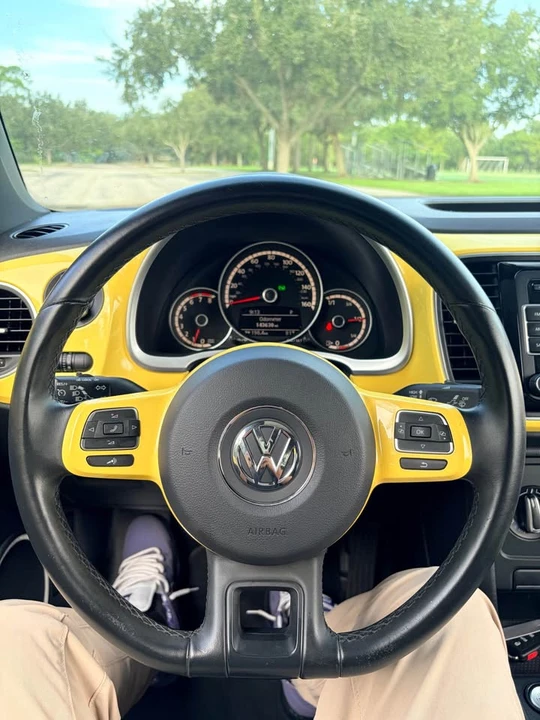 2015 Volkswagen A5 Beetle - Image 9 of 11