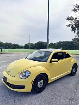 2015 Volkswagen Beetle 1.8T Classic Hatchback 2D