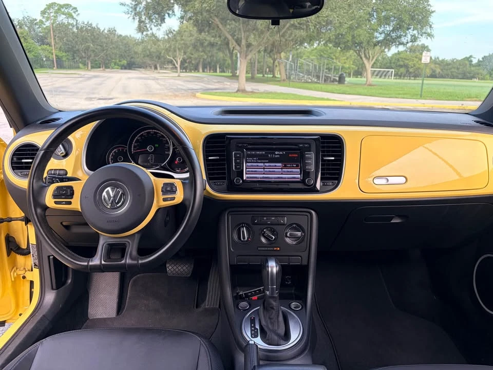 2015 Volkswagen A5 Beetle - Image 8 of 11