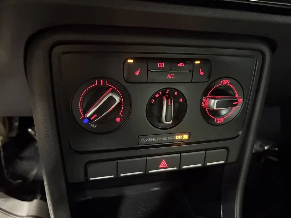 2015 Volkswagen A5 Beetle - Image 15 of 20