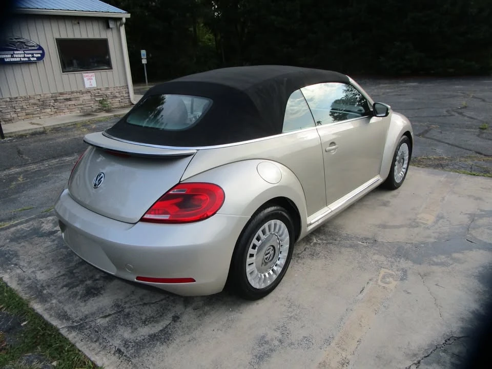2015 Volkswagen A5 Beetle - Image 8 of 20