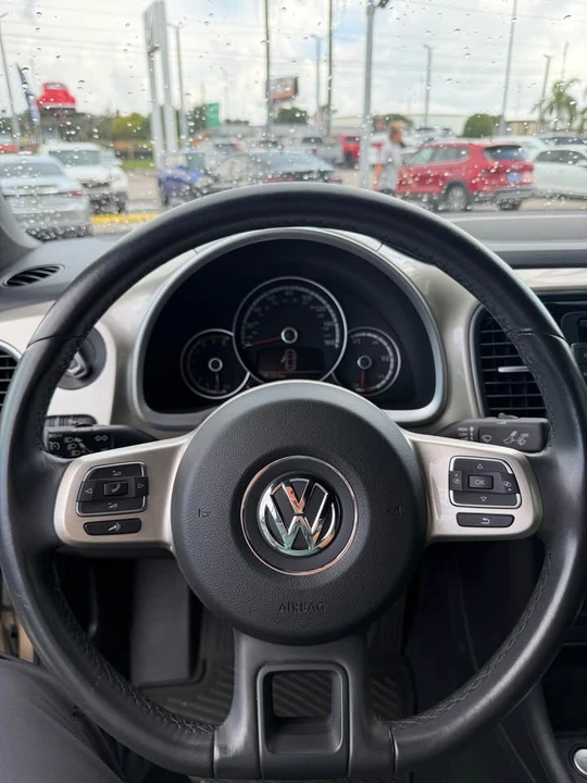 2015 Volkswagen A5 Beetle - Image 5 of 7