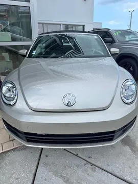 2015 Volkswagen Beetle 1.8T Convertible 2D