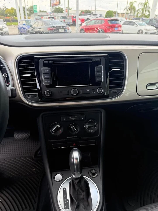 2015 Volkswagen A5 Beetle - Image 6 of 7