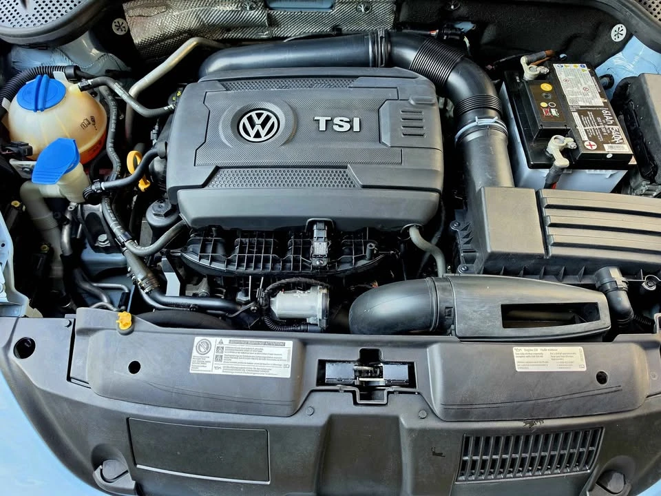 2015 Volkswagen A5 Beetle - Image 9 of 11