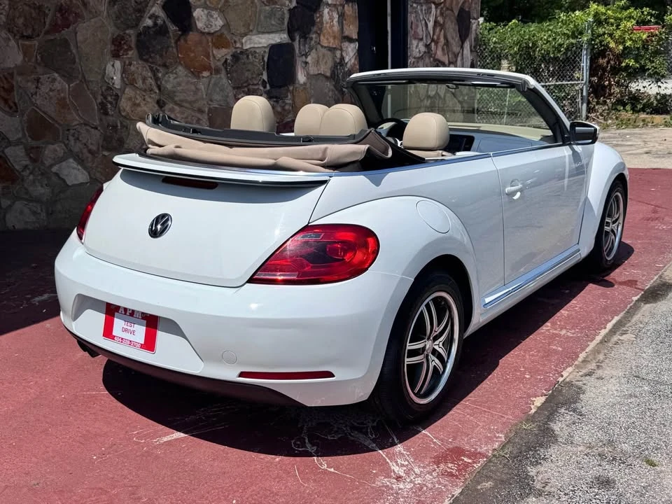 2015 Volkswagen A5 Beetle - Image 9 of 19