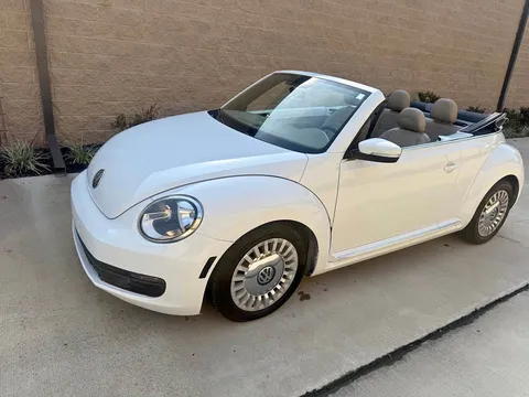 2015 Volkswagen Beetle 1.8T Convertible 2D