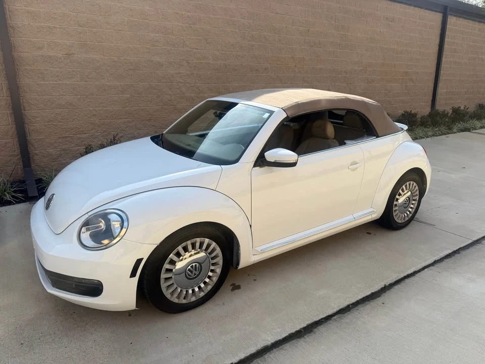 2015 Volkswagen A5 Beetle - Image 2 of 13