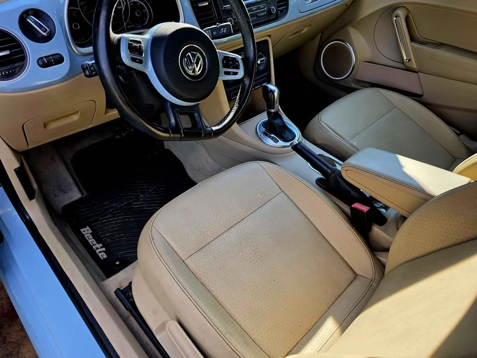 2015 Volkswagen A5 Beetle - Image 7 of 11