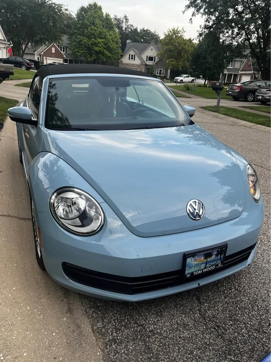 2015 Volkswagen A5 Beetle - Image 2 of 9