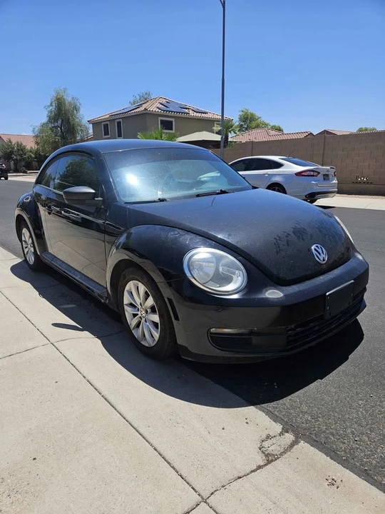 2015 Volkswagen A5 Beetle - Image 2 of 9