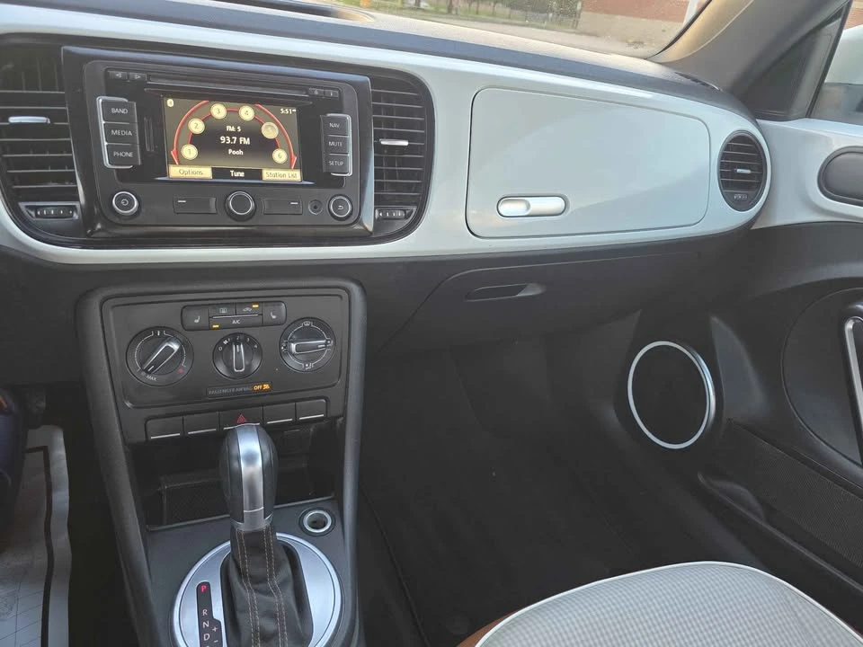 2015 Volkswagen A5 Beetle - Image 10 of 11