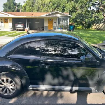 2015 Volkswagen Beetle 1.8T Hatchback 2D