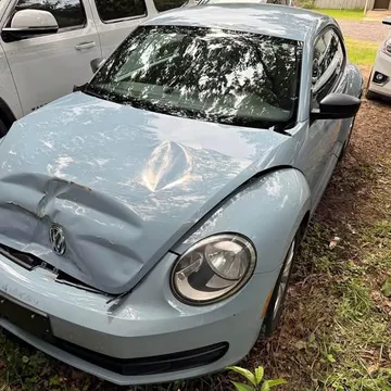 2015 Volkswagen Beetle 1.8T Hatchback 2D