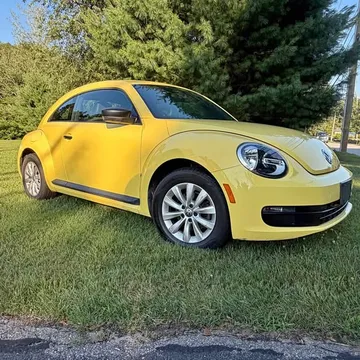 2015 Volkswagen Beetle 1.8T Hatchback 2D