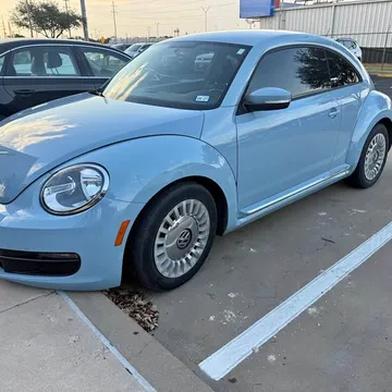 2015 Volkswagen Beetle 1.8T Hatchback 2D