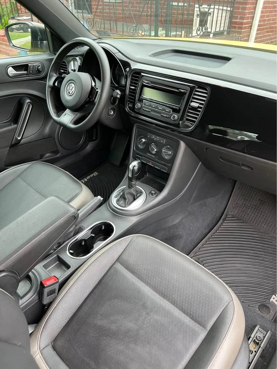 2015 Volkswagen A5 Beetle - Image 9 of 16