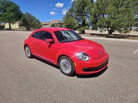 2015 Volkswagen Beetle 1.8T Hatchback 2D