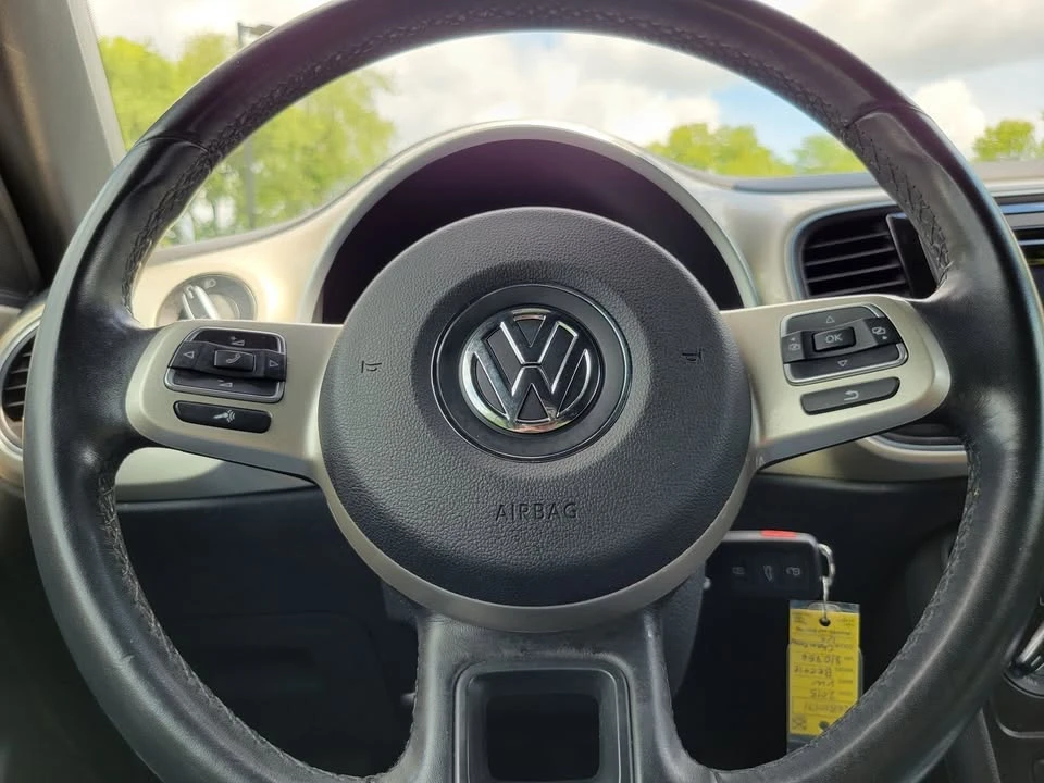2015 Volkswagen A5 Beetle - Image 9 of 20