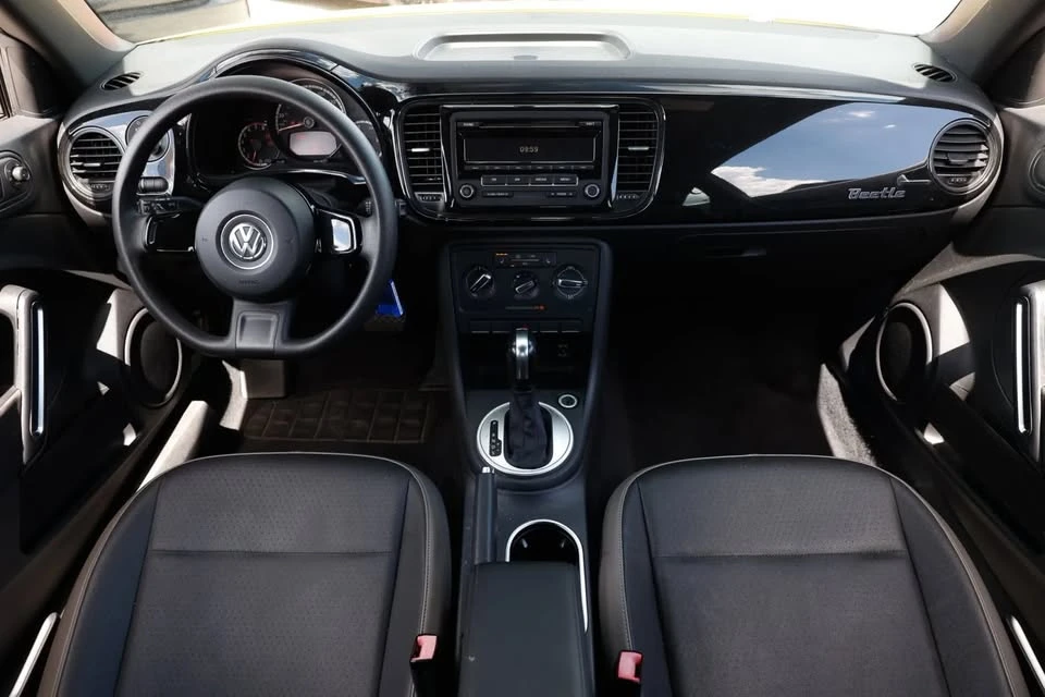 2015 Volkswagen A5 Beetle - Image 7 of 12